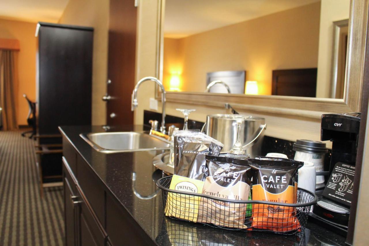 Best Western Sunrise Inn & Suites Stony Plain Екстериор снимка