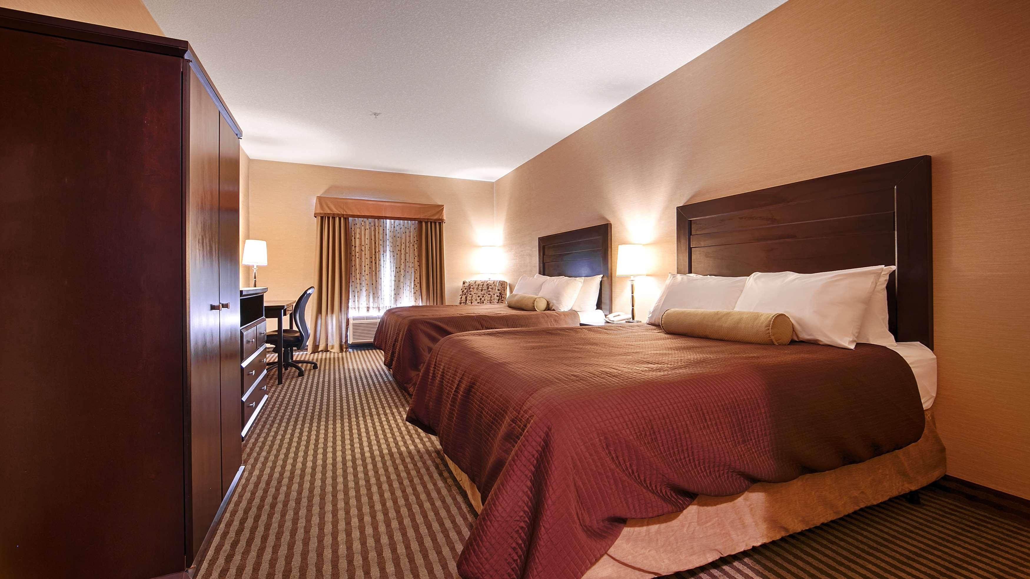Best Western Sunrise Inn & Suites Stony Plain Екстериор снимка