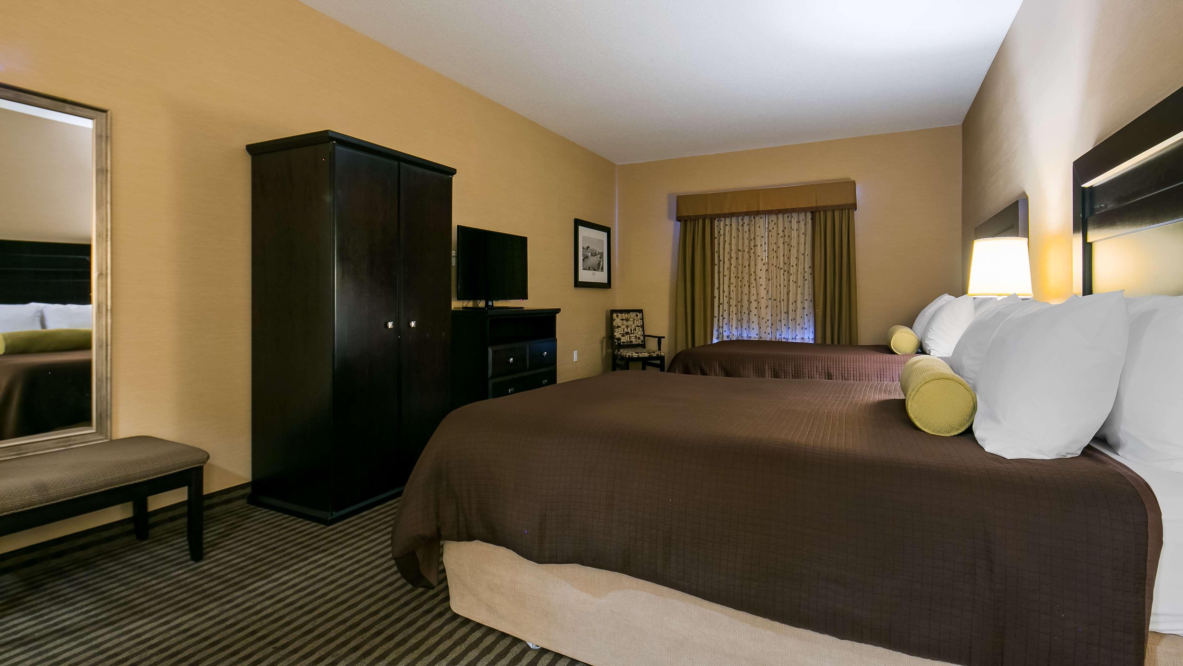 Best Western Sunrise Inn & Suites Stony Plain Екстериор снимка
