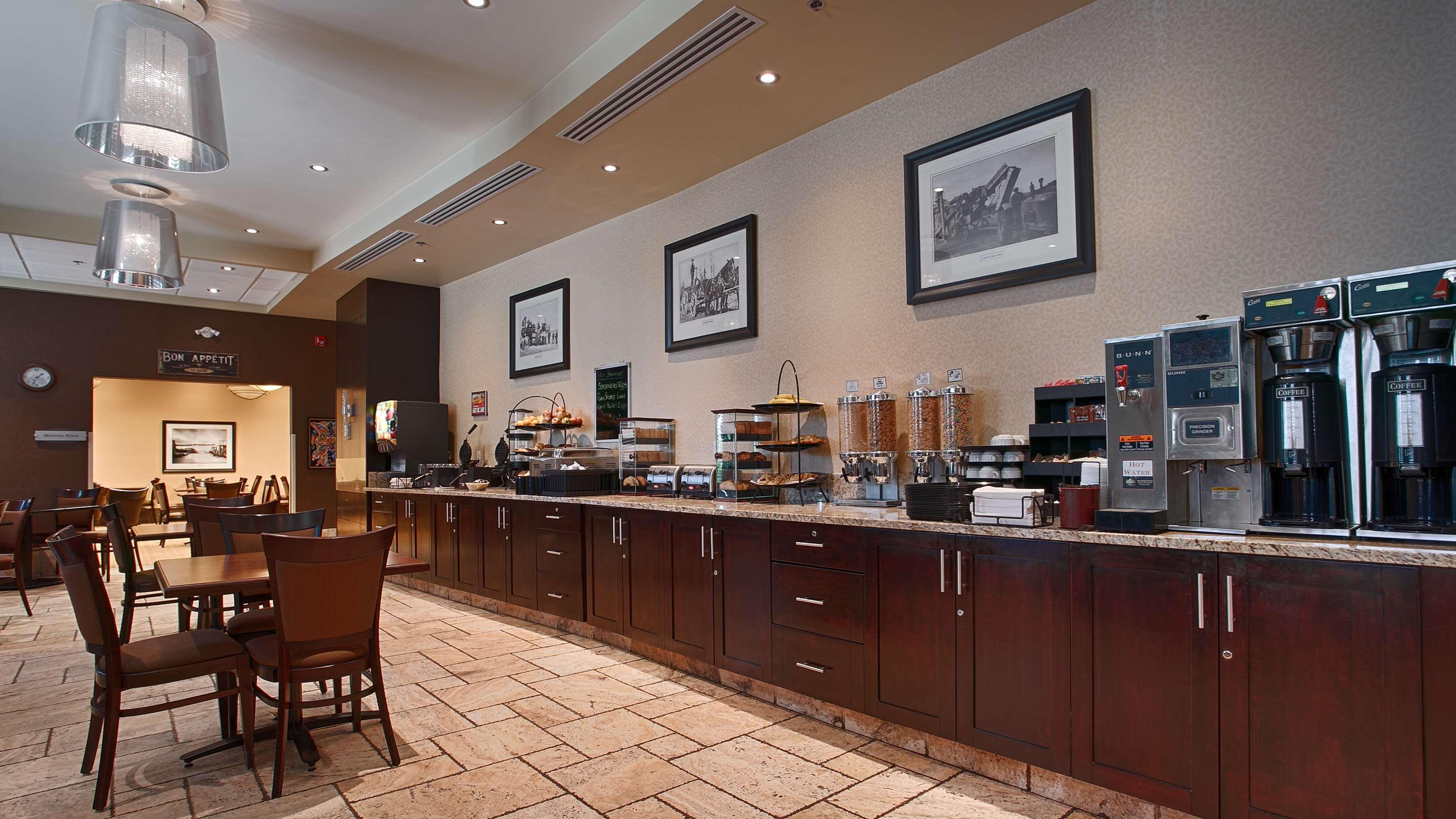 Best Western Sunrise Inn & Suites Stony Plain Екстериор снимка