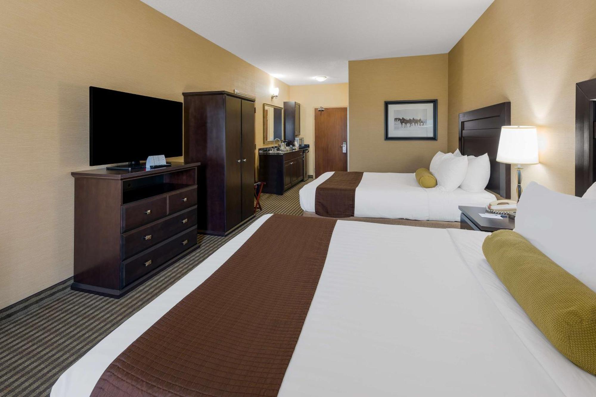 Best Western Sunrise Inn & Suites Stony Plain Екстериор снимка